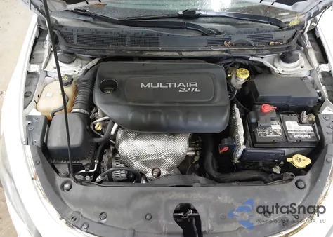 2015 Dodge Dart Sxt z USA, uszkodzony, nr VIN 1C3CDFBB1FD431827